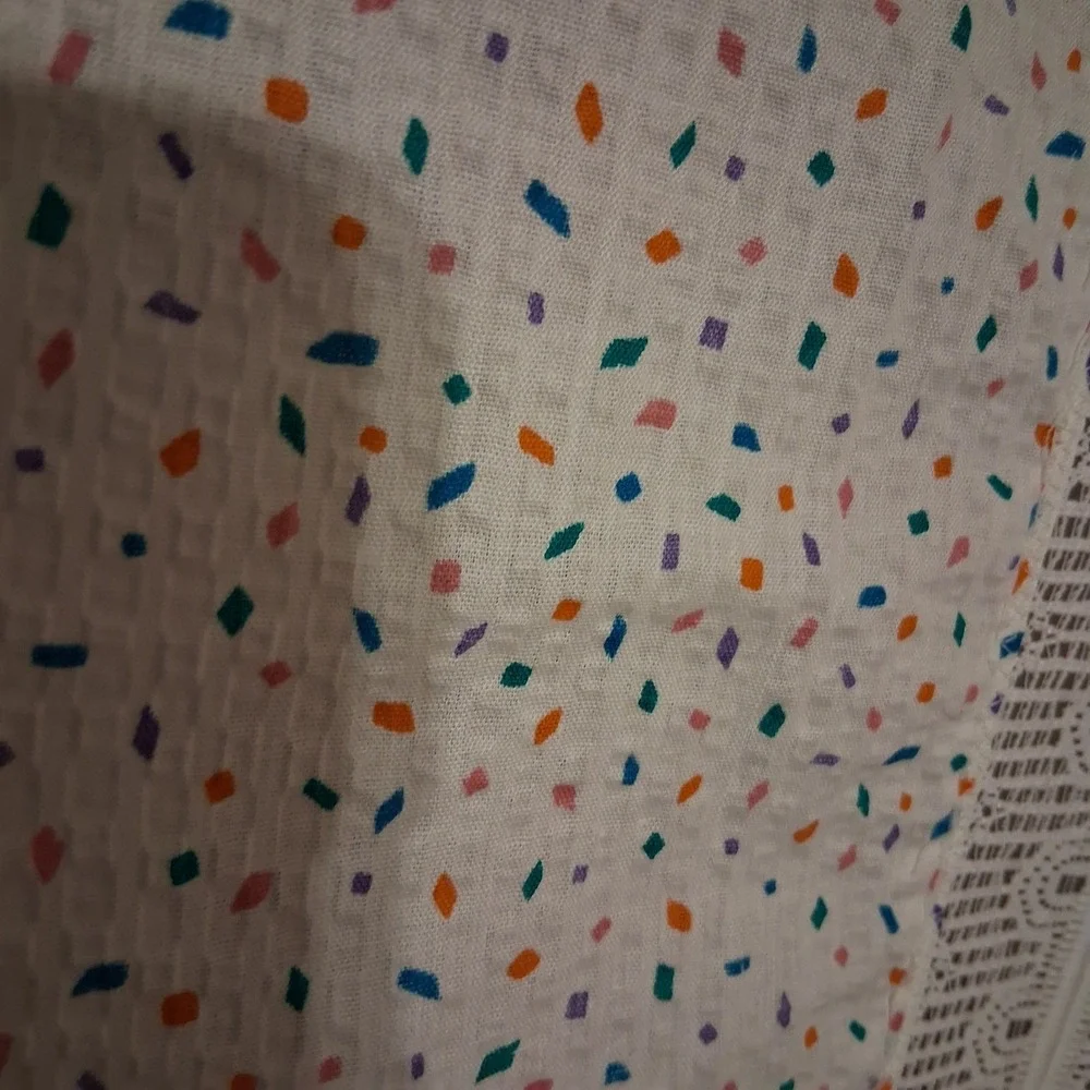 Vintage 90s Crepe Fabric Tablecloth Bright Color Speckled‎ Lace Lg Easter Spring